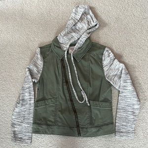 Hooded long sleeve vest